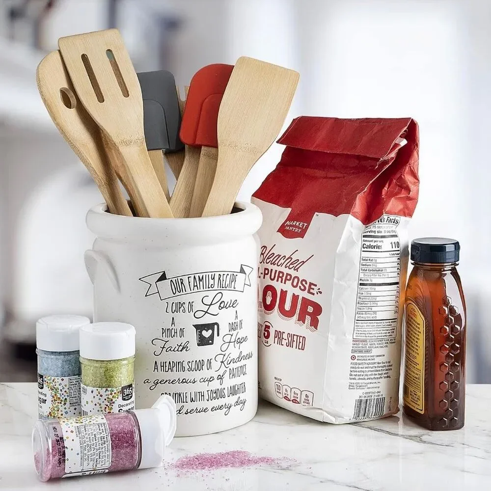 NWT “Our Family Recipe” Utensil White Speckled Ceramic Inspirational Container